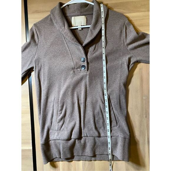 Banana Republic V-Neck Sweater‎ - Picture 4 of 5